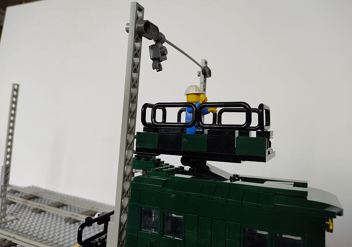 Tracteur … Tourelle Decauville  de La Mure  livr‚ en 1931et son wagonnet( en cours) 010