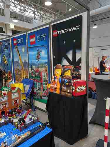 stand Lego (1)