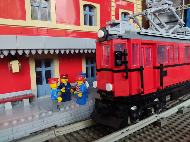 Evolution de la Gare de la Mure et un local petit 033