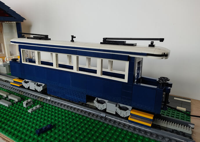 Version2 du Great Orme Tramway et sa gare en ville 001