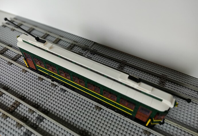 Tramway de ligne et tramway de maintenance 007