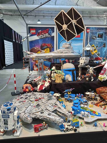 stand Lego (19)