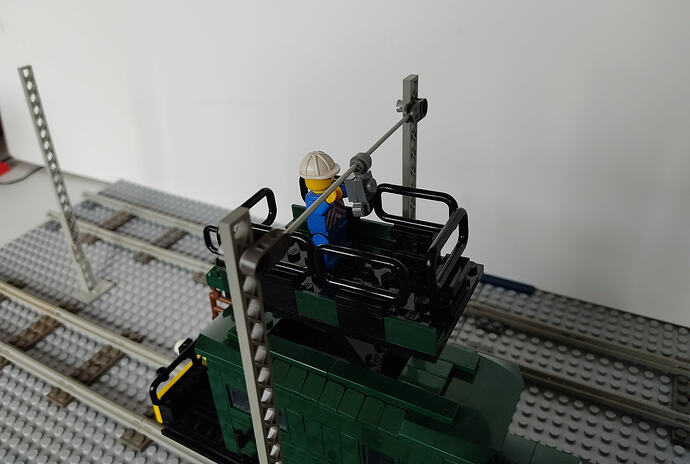 Tracteur … Tourelle Decauville  de La Mure  livr‚ en 1931et son wagonnet( en cours) 011