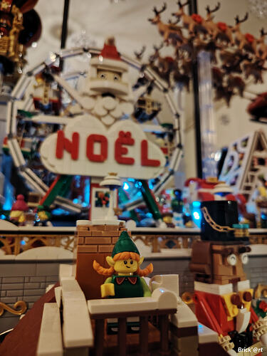 chrismas_village_2025_09