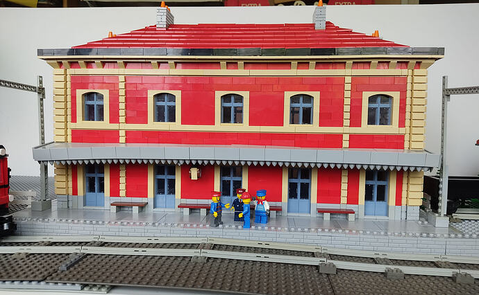 Evolution de la Gare de la Mure et un local petit 006