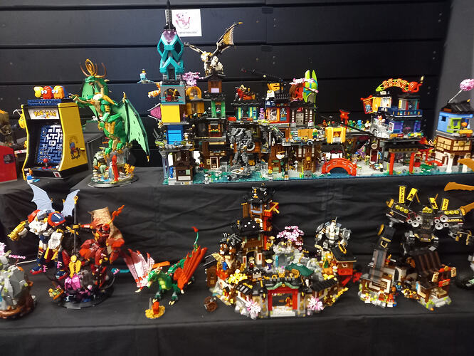 de gauche à droite (4)