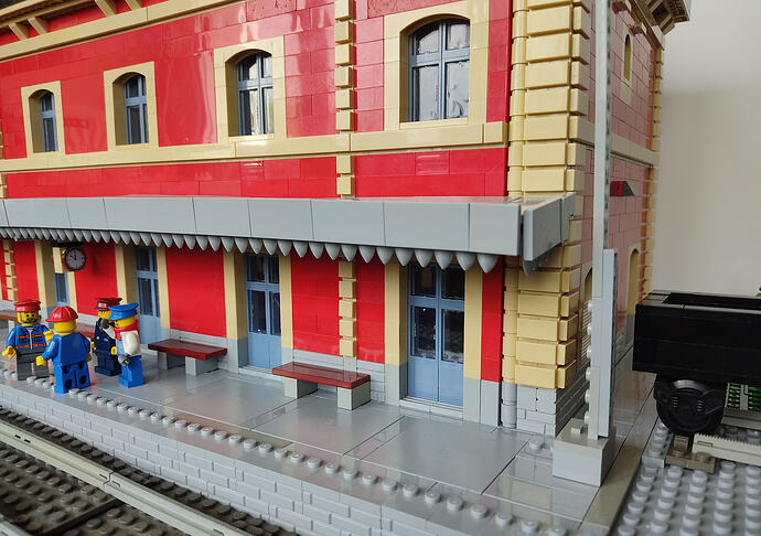 Evolution de la Gare de la Mure et un local petit 009