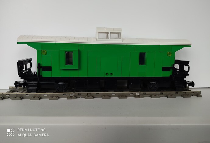 Caboose allemand am‚ricanis‚ et caboose SP 4709 Railroad Police 002