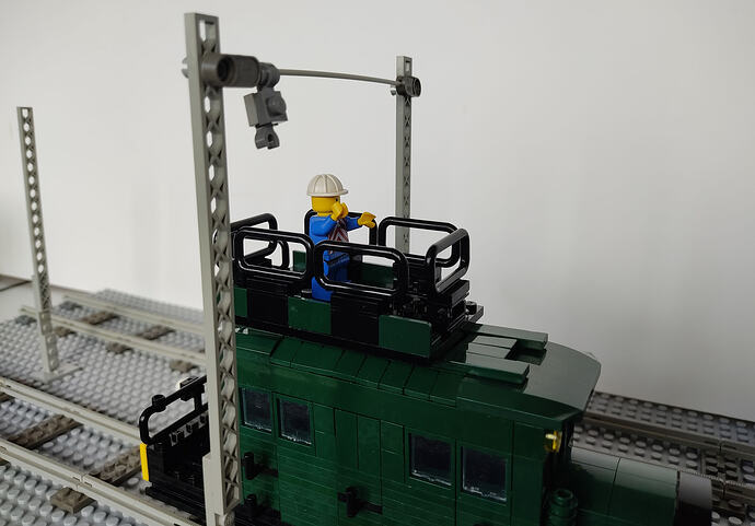 Tracteur … Tourelle Decauville  de La Mure  livr‚ en 1931et son wagonnet( en cours) 009