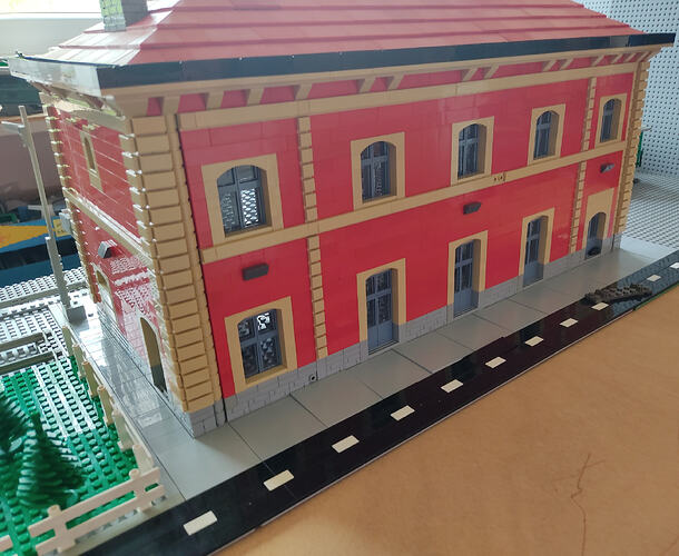Evolution de la Gare de la Mure et un local petit 013