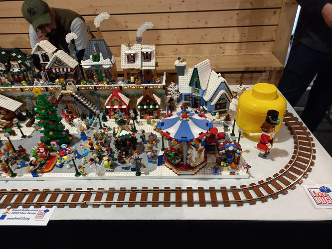 de gauche à droite (8)