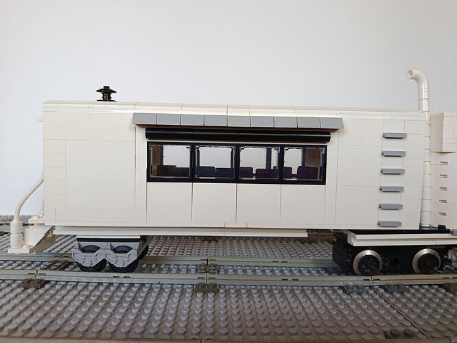 un train trŠs ‚trange 011